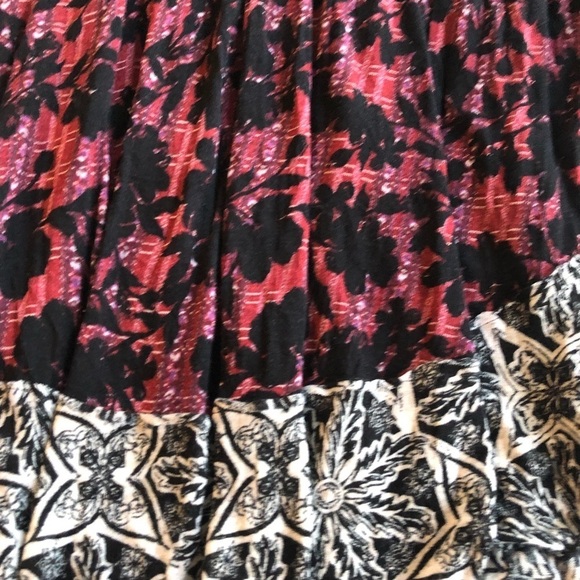 𝅺Free people cold shoulder shirt sz small - Picture 3 of 7